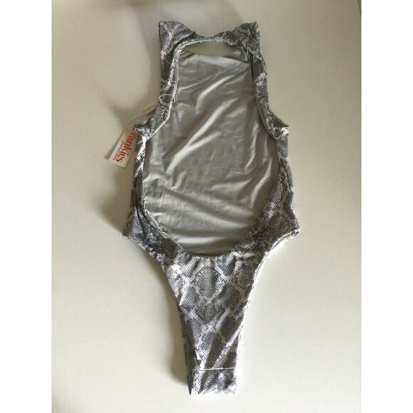 NWT Frankies Bikinis COASTLINE Python One Piece Swimsuit Gray Snake Anim… - Picture 5 of 5